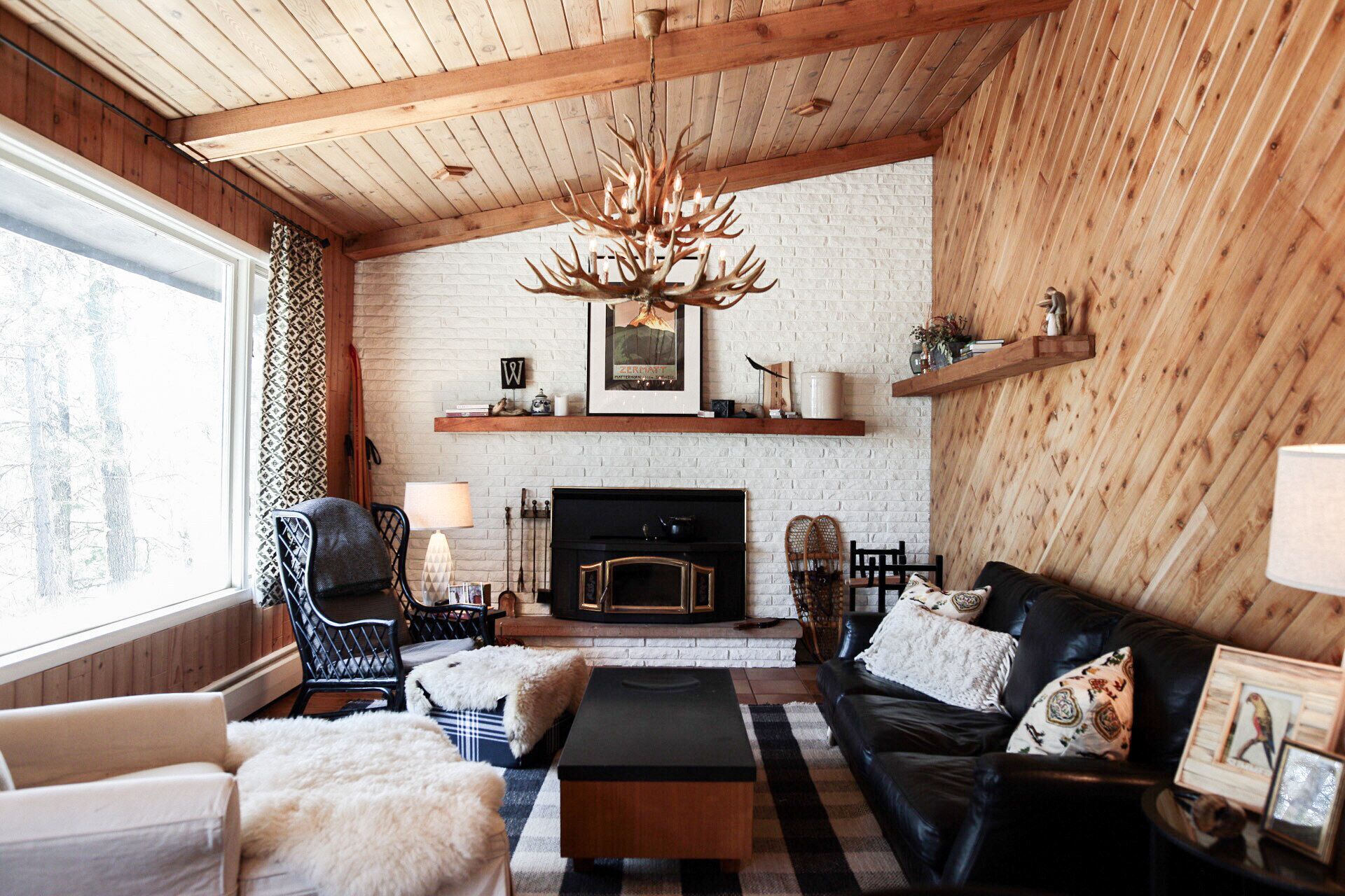 Wonderful quiet lakefront home.....