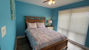 2 chambres, fer et planche à repasser, lit parapluie, Wi-Fi