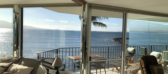 Spectacular Wall of Glass!    