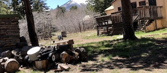 Mycket bekvÀm fridfull hytt i utkanten av Sangre'near Westcliffe!