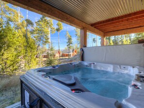 Bain à remous extérieur