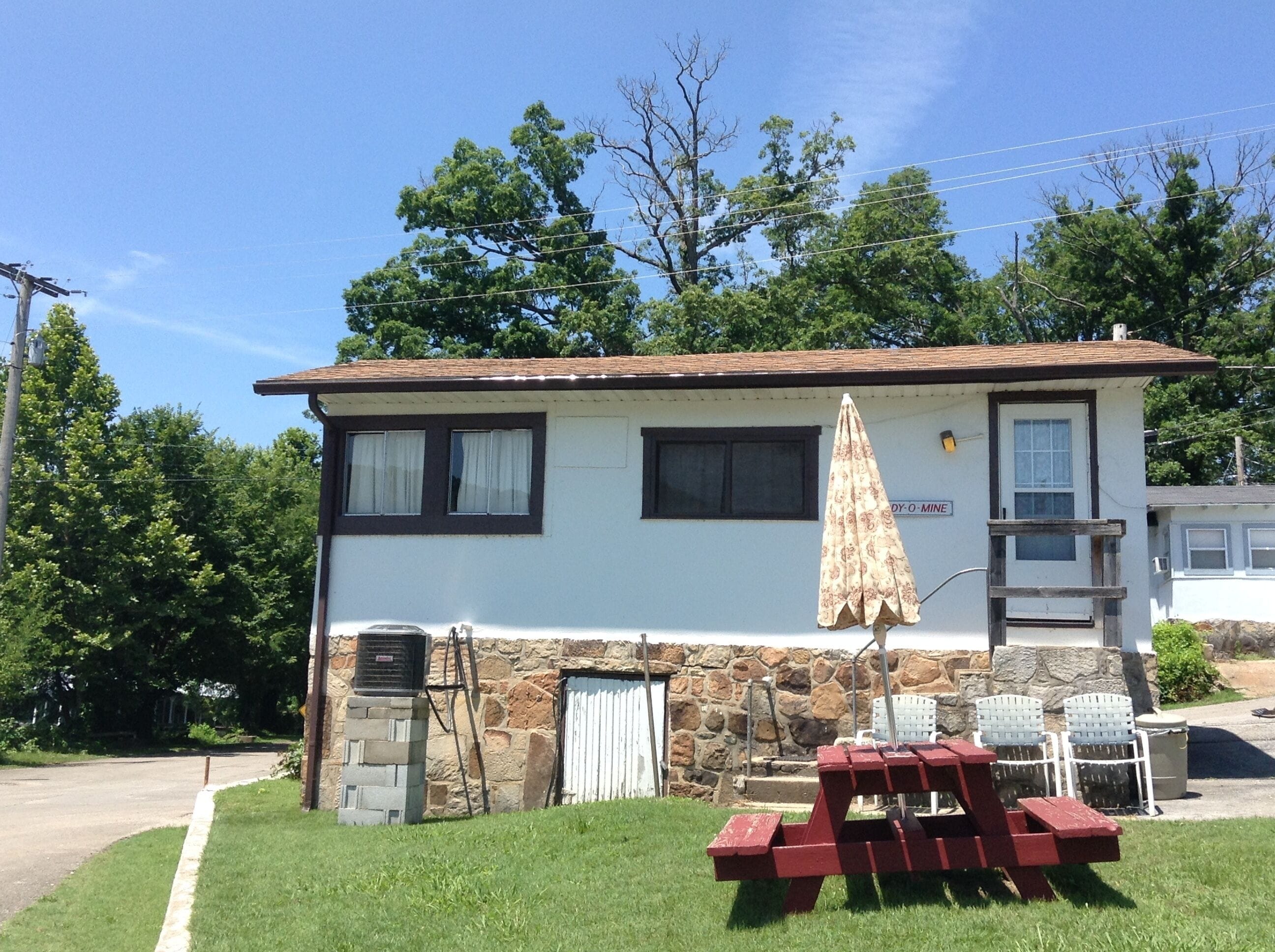 1 Br Cottage On Quiet Lake Taneycome W/ Boat Slip 