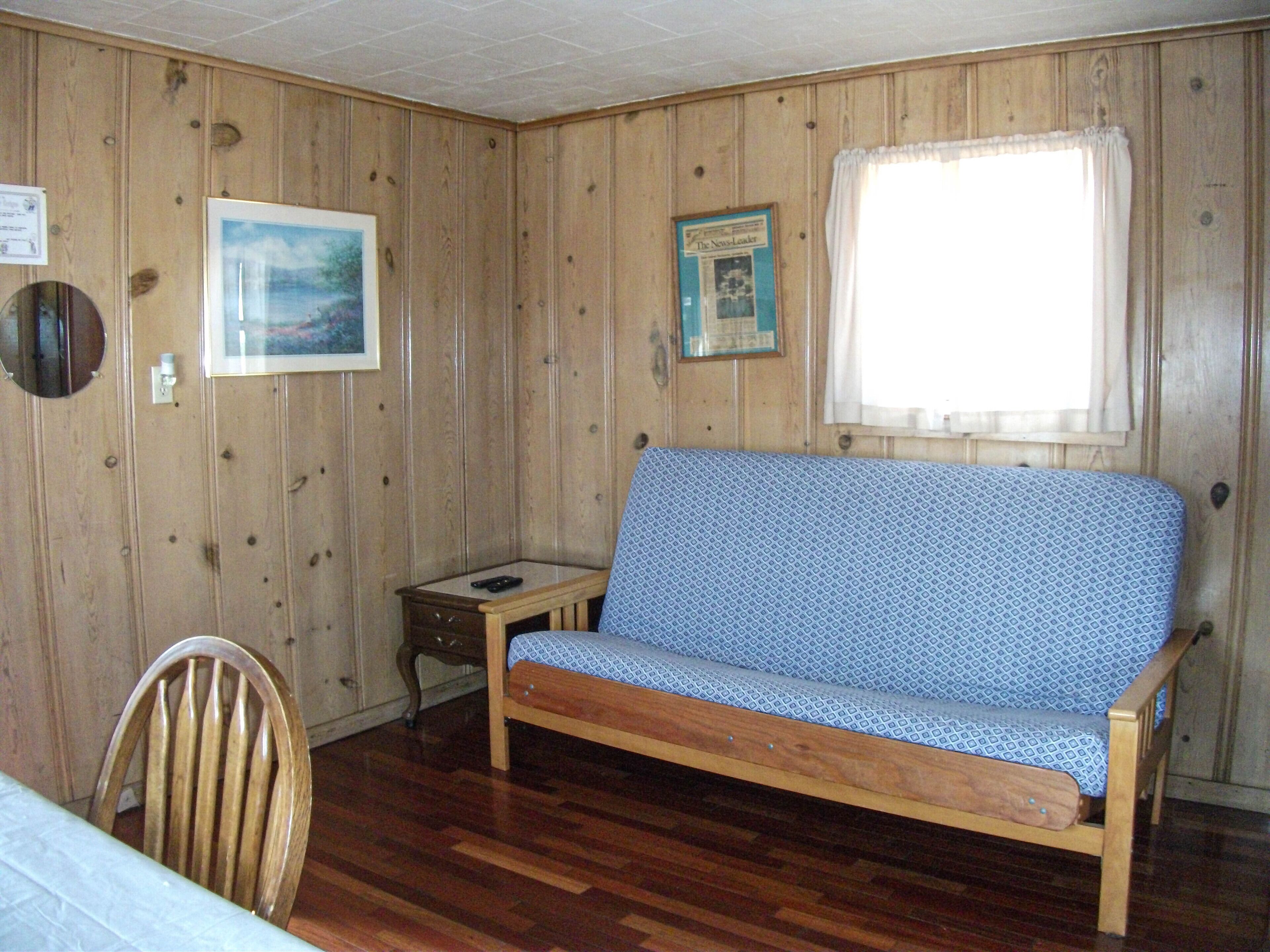 1 Br Cottage On Quiet Lake Taneycome W/ Boat Slip 