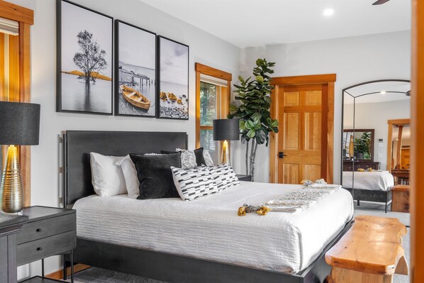 7 chambres, coffres-forts dans les chambres, bureau