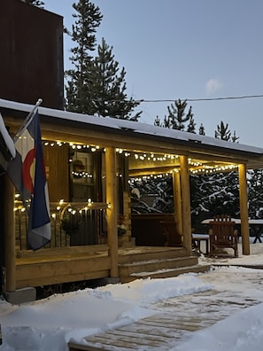 Exterior - Grand Adventure Basecamp,Colorado Riverfront, Beautiful Rocky Mtn Views! (Grand Lake)