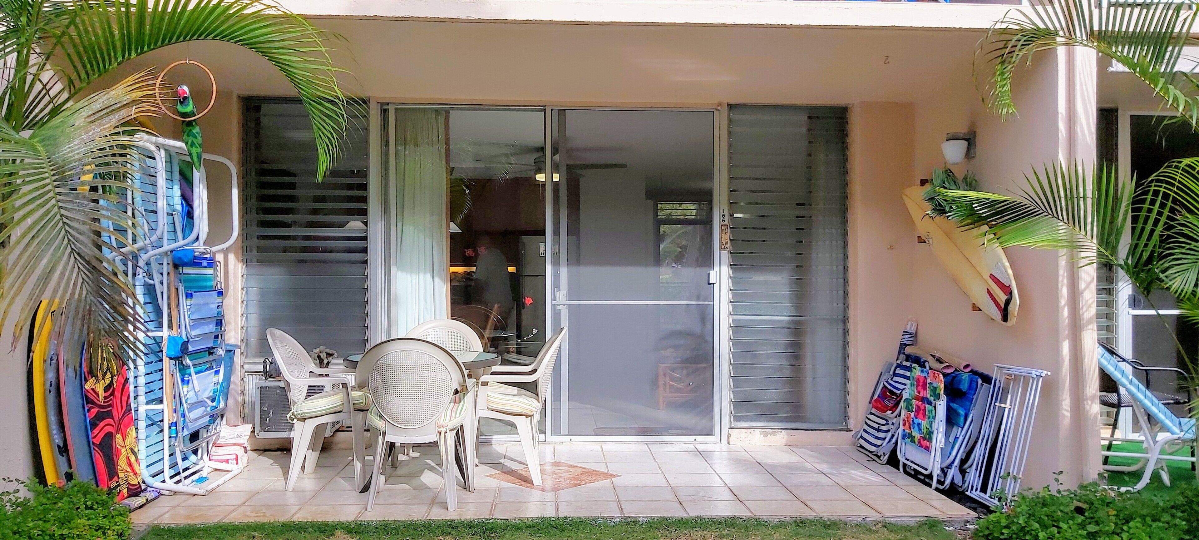 屋外ダイニングエリア