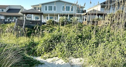 OCEAN FRONT home with POOL, Great LOCATION near pier, 5 bed & 5 bath