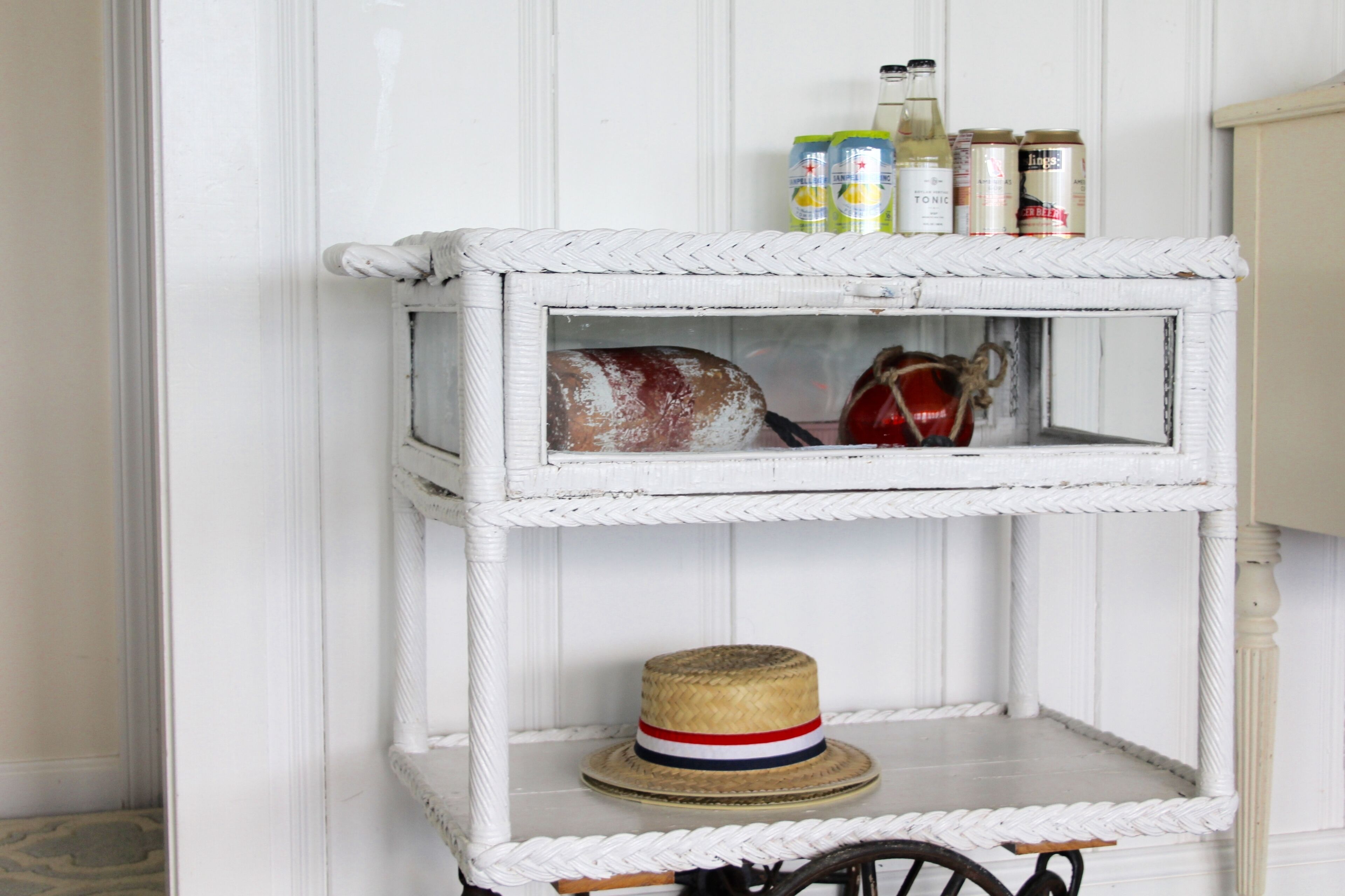 Perfect Waterfront Family Vacation Home next to the best vineyards in NY!