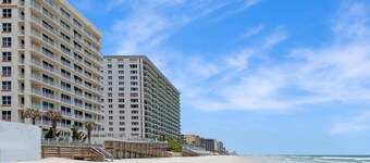 OPUS CONDO - Pool & Ocean - ready to Enjoy