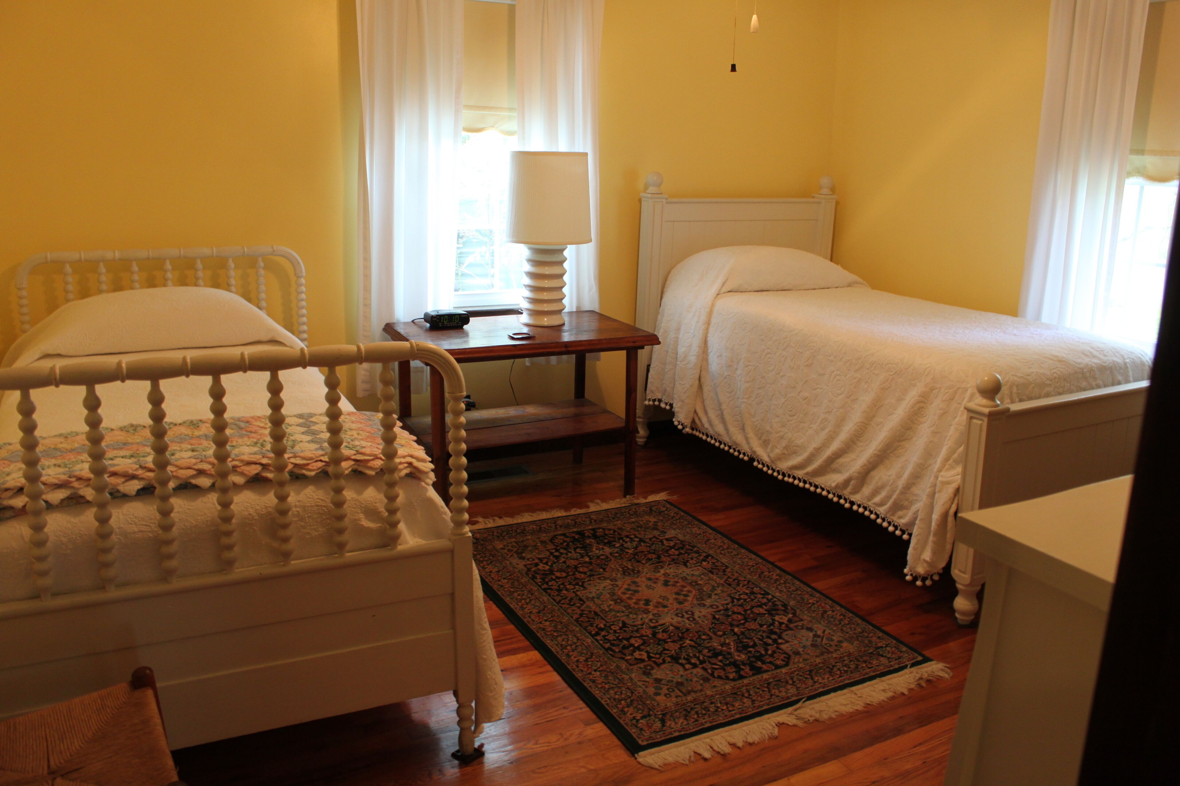 Grandma's House/Family and Pet Friendly/Hot Tub & Fire Pit/Close to Trout Stream