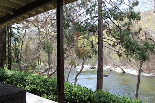 Riverfront North Fork Kaweah - 1500 Ft of your own river!