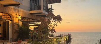 Oceanfront Conchas Chinas -Spectacular Hacienda  Estate -Chef/ Staffed