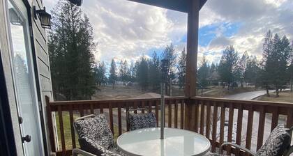 Prestige Family Home in Radium Hot Springs