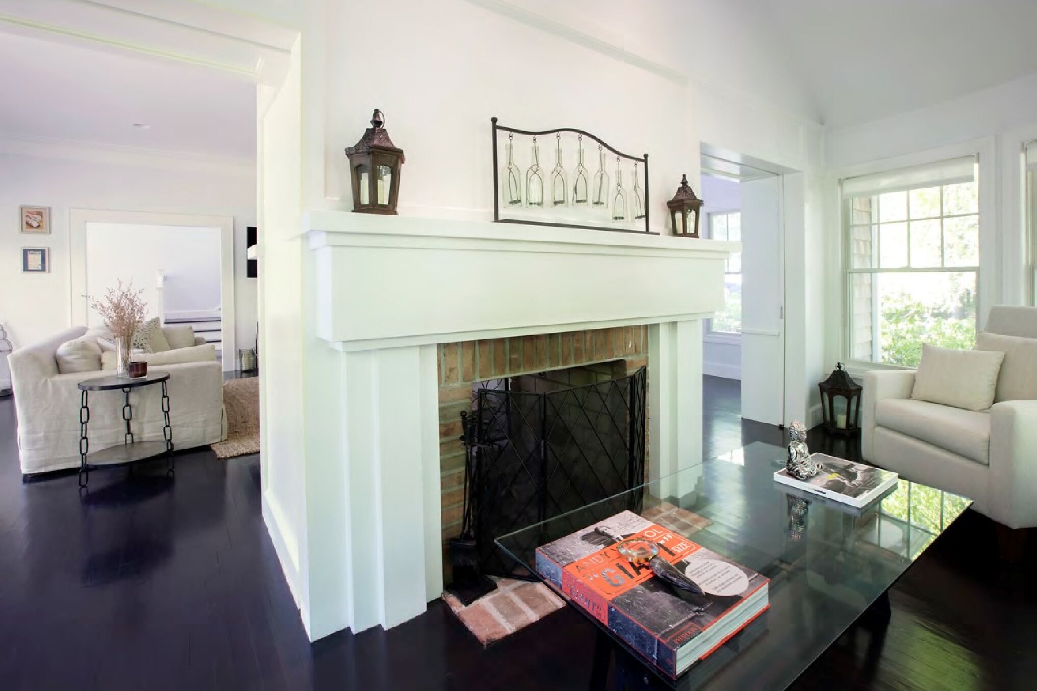 Amagansett villa with a pool