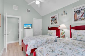 3 bedrooms, iron/ironing board, free WiFi, bed sheets