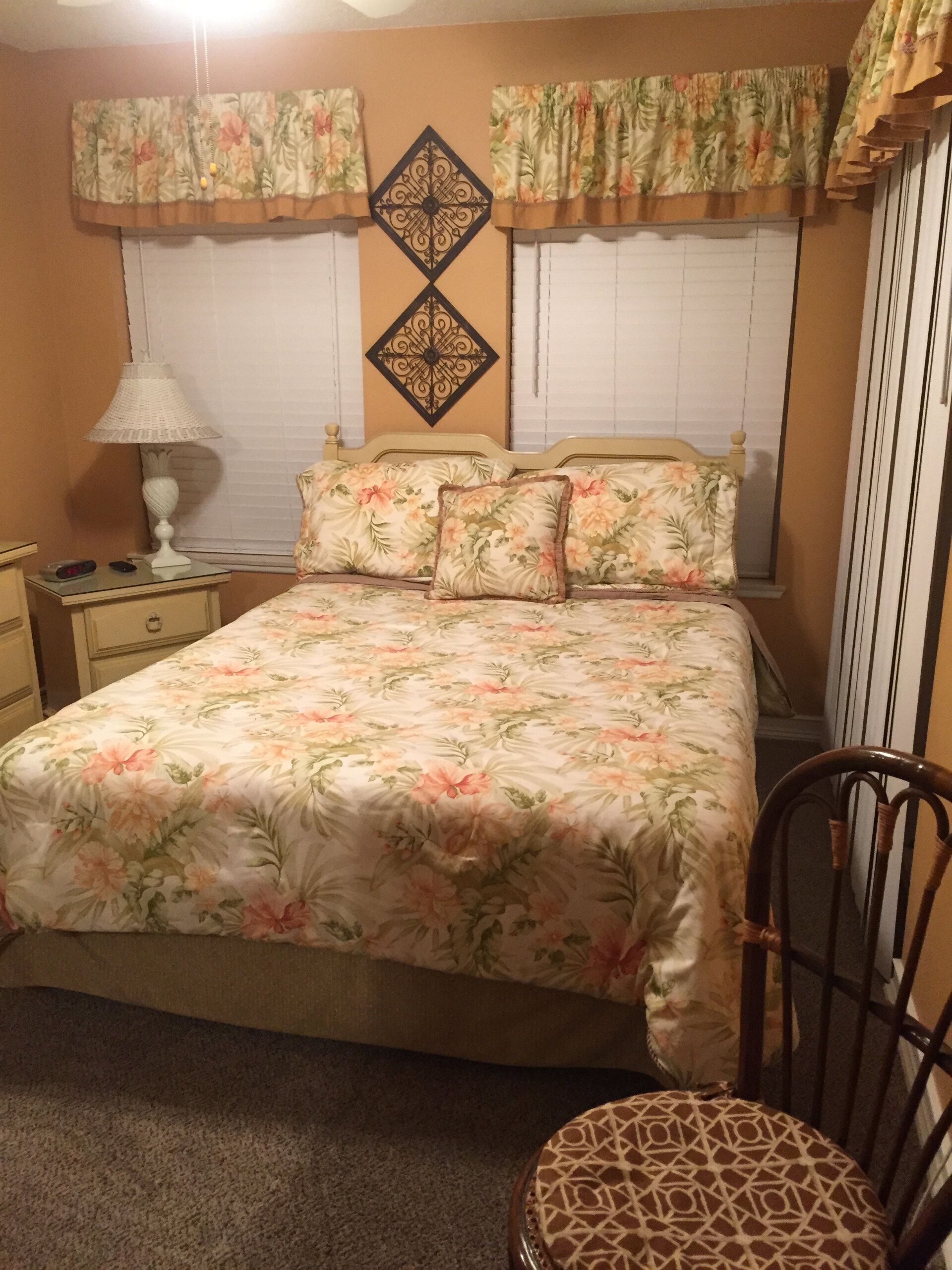 Vacationing Paradise - First Floor Condo - White Sandy Beaches on holiday Isle