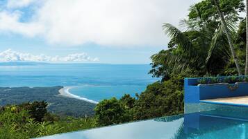 Piscine extérieure, piscine chauffée