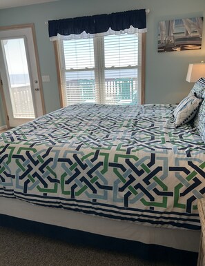 5 bedrooms, iron/ironing board, free WiFi, bed sheets