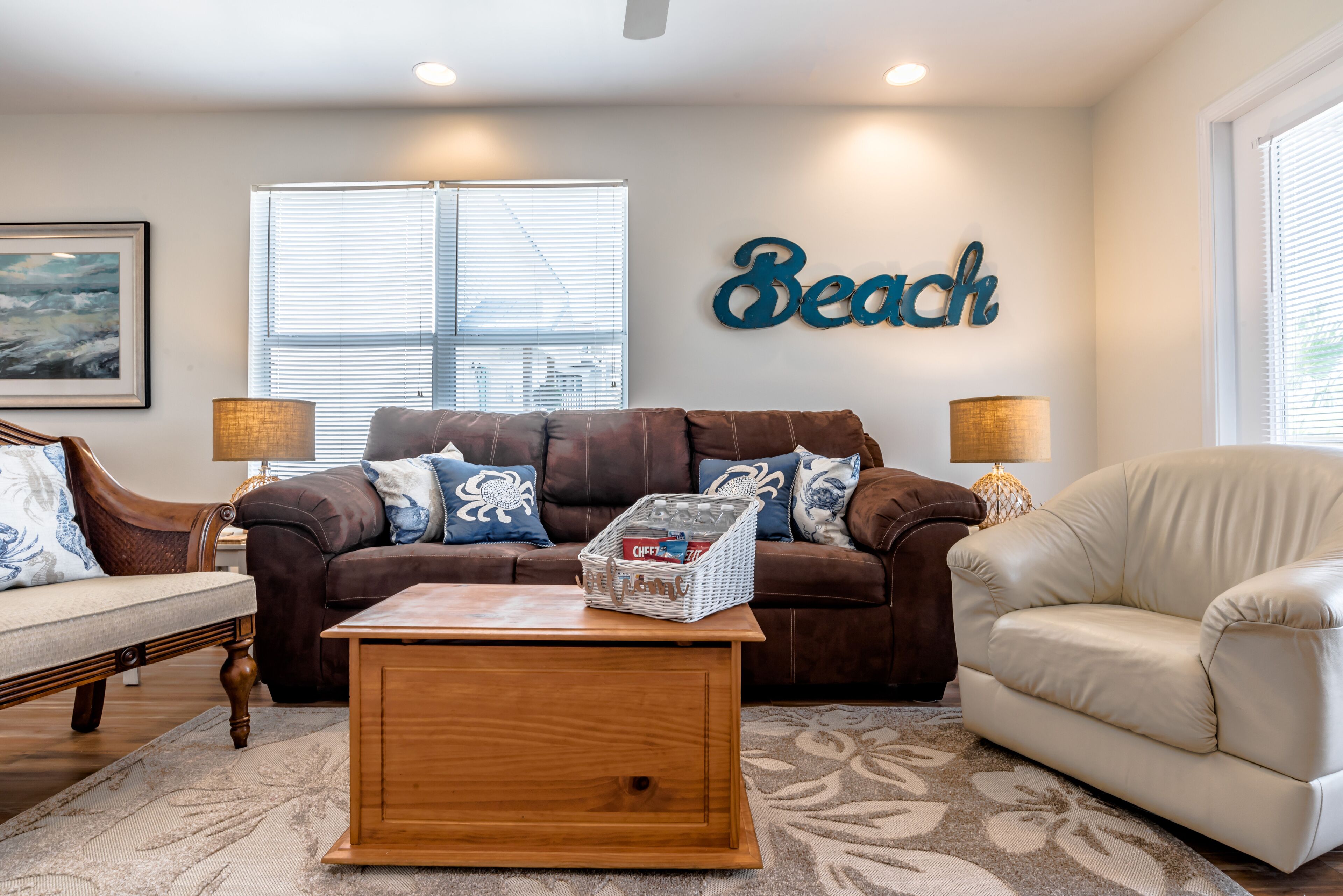 Heated pool! 3 BR, 3 BA Duplex, 1 block from the beach