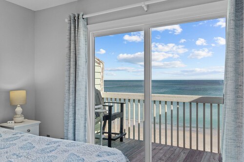 Oceanfront Condo with 2 decks in Ocean Dunes! Indoor and Outdoor Pools