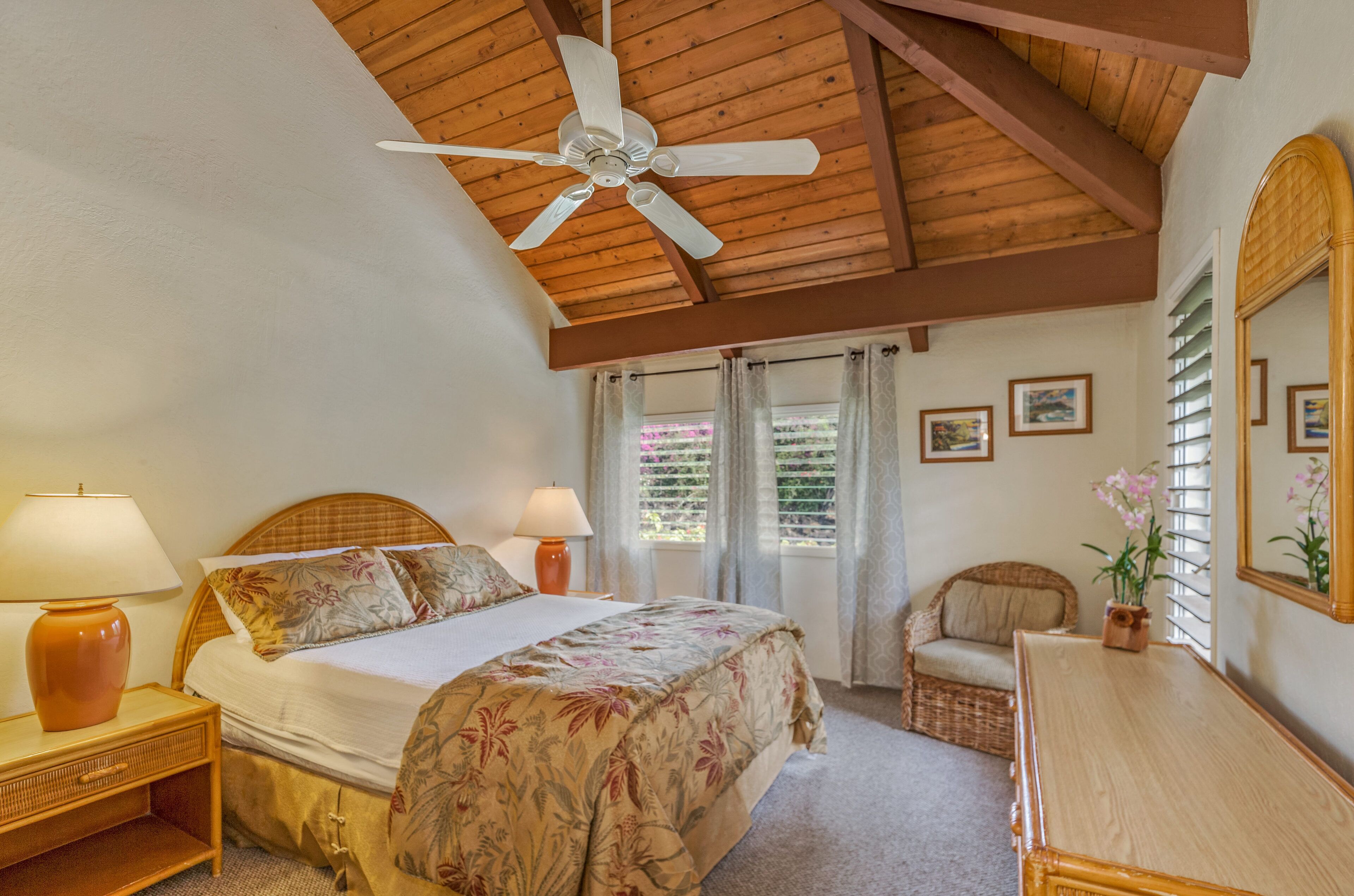 Tropical Condo w/Pool, A/C, & Short Walk to the Beach. Poipu Crater