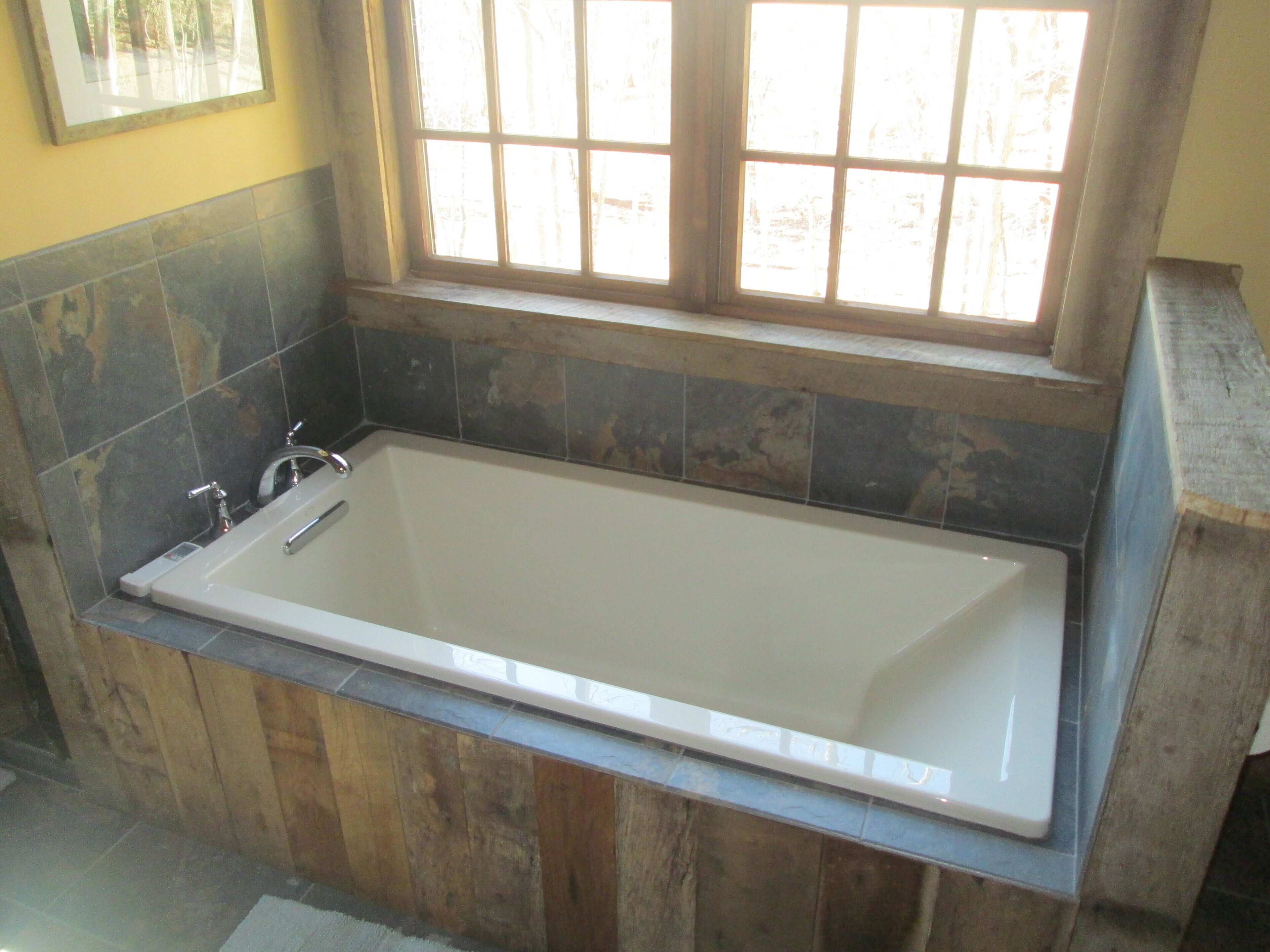 Eli Reeves Cabin at Hobbyknob Farm - Authentically restored 1820 Log Cabin