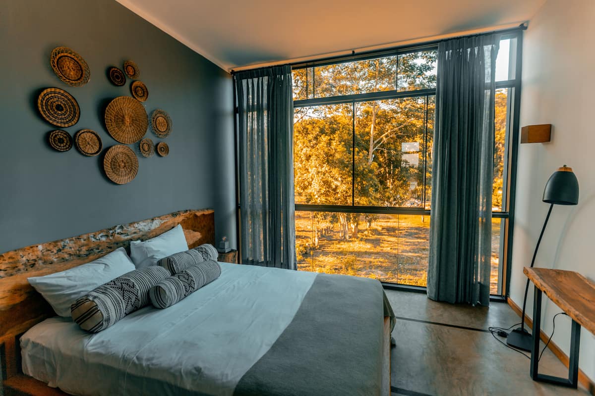 Tweepersoonskamer (Tropical) | 1 slaapkamer, luxe beddengoed, een kluis op de kamer
