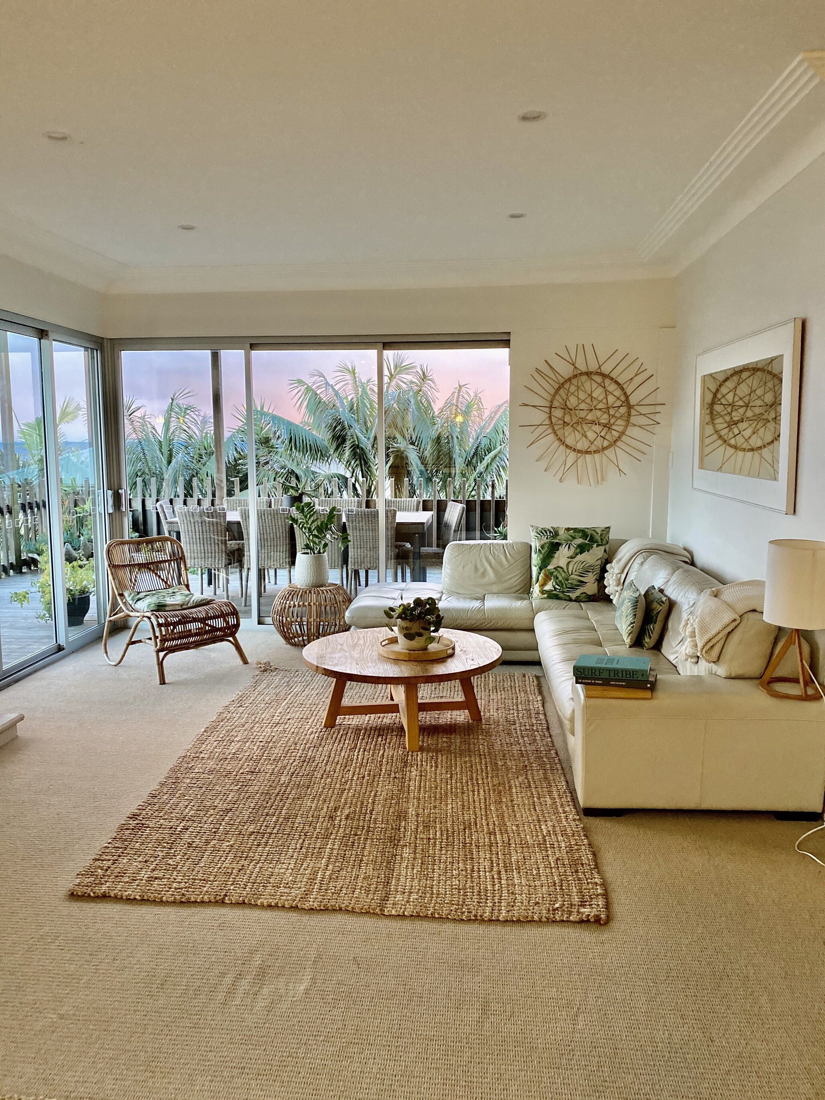 FRESHWATER BEACH LIVING — image 26