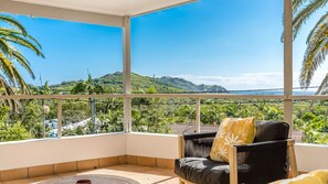 Property grounds - EAST COAST ESCAPES | Lighthouse Lodge (Byron Bay)