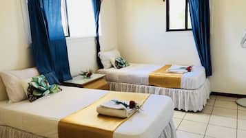 4 bedrooms, desk, iron/ironing board, free WiFi