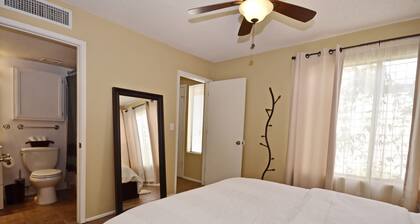 Miramonten kaupunkiasunto lähellä puistoja ja golfkenttiä