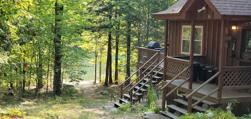 Waterfront Quaint Maine Cabin