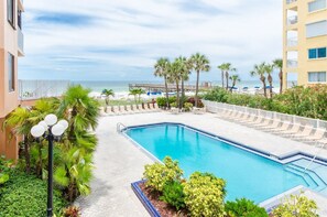 A heated pool - Spotless, Sun-Lit 3BR/2BA Gulf-view Condo, Heated Pool (Indian Shores)
