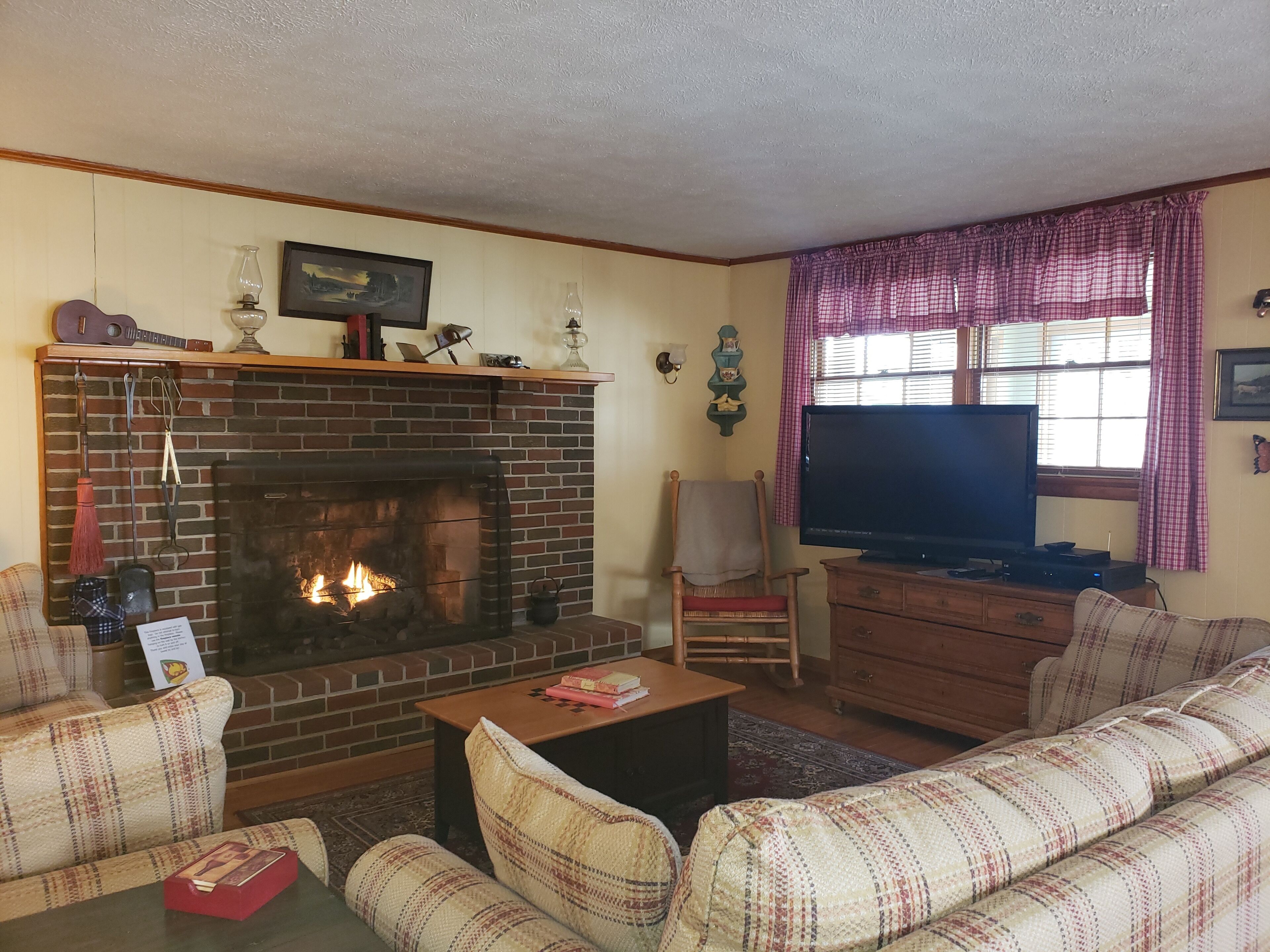 Sweet By and By... Your Escape to the Beauty of Smith Mountain Lake