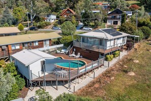 Exterior - Where breathtaking mountain views meet the comforts of your own home (Tawonga South)