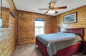 7 bedrooms, iron/ironing board, free WiFi, bed sheets
