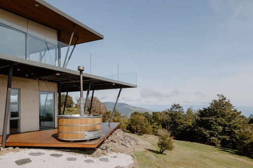 Peak View Retreat Nelson