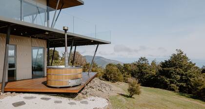 Peak View Retreat Nelson