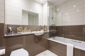 花灑/浴缸組合、風筒、提供毛巾