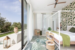 9 bedrooms, desk, iron/ironing board, travel cot - Villa Amnalys: Sea View Resort w/ staff by etouri (Rethymno)