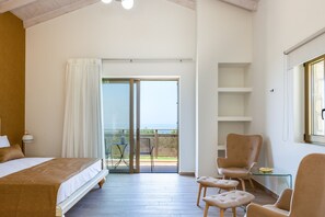 4 chambres, fer et planche à repasser, lit parapluie, Wi-Fi gratuit