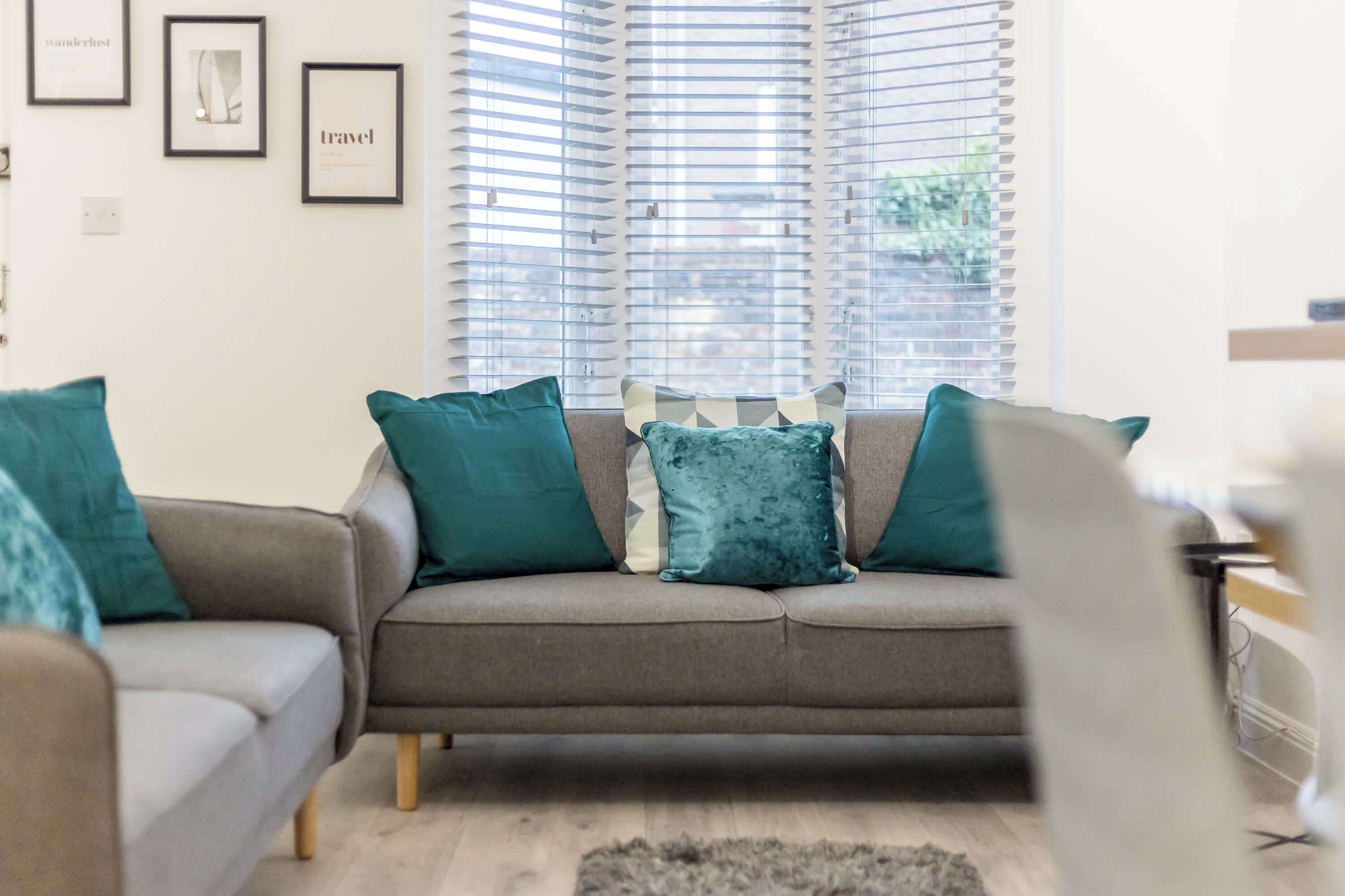 TV, DVD player, offices