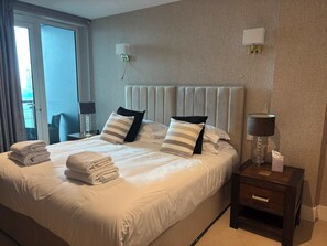 2 soverom, strykejern/-brett, wi-fi og sengetøy