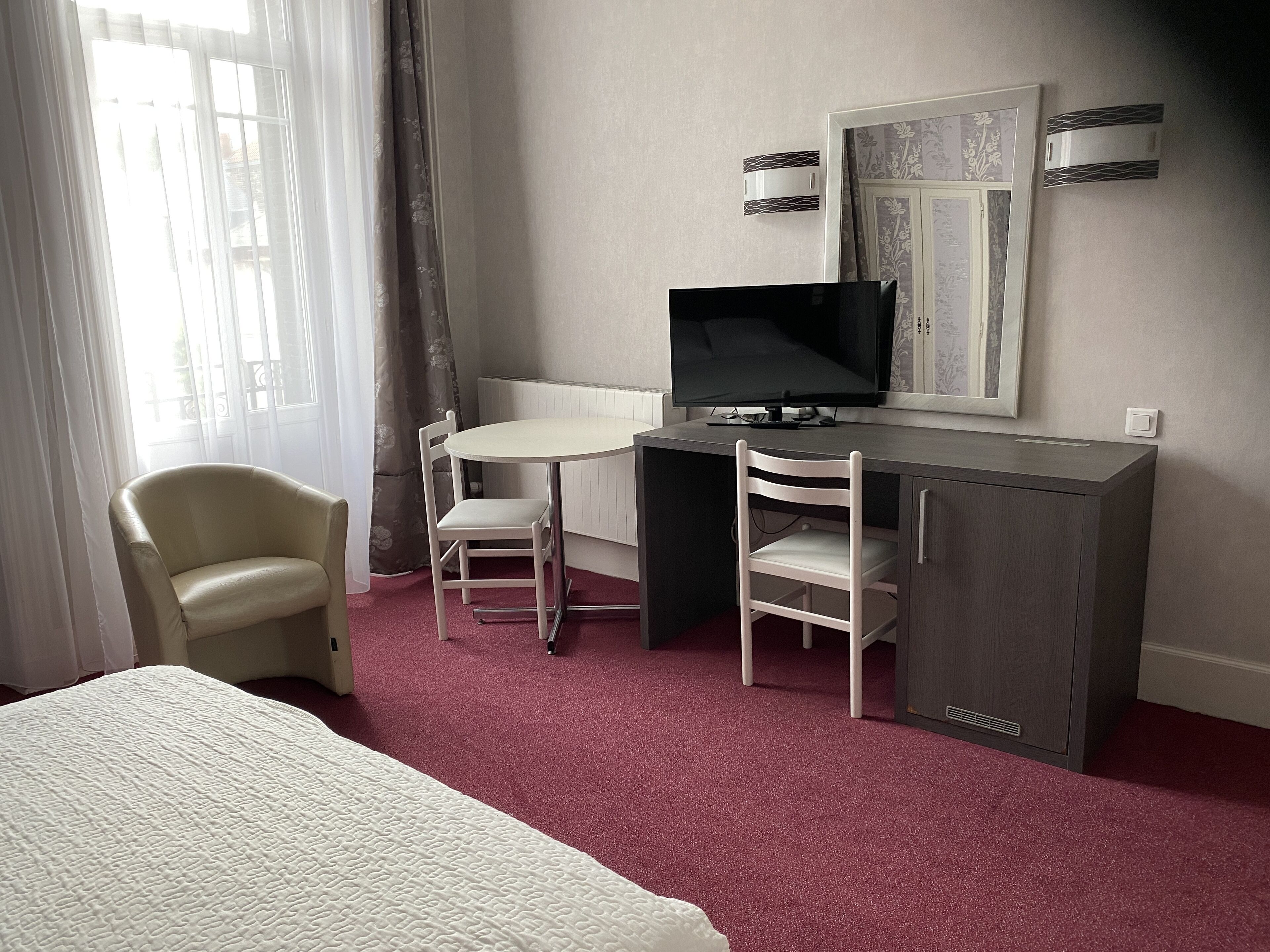 comfort double room | bathroom | rainfall showerhead, free toiletries, hair dryer, bidet