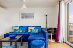 TV, offices - Azure Views  - Minutes from Poole Quay (Poole)