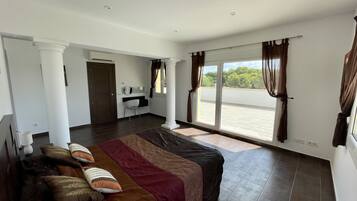 4 chambres, fer et planche Ă repasser, Wi-Fi gratuit, draps fournis