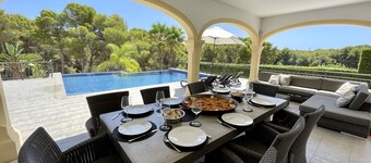 Luxury Moraira Spacious Villa with Private Infinity Pool not Overlooked