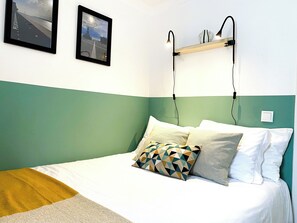 1 soverom, strykejern/-brett og internettilgang