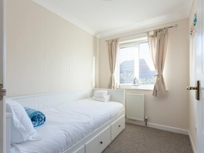 3 bedrooms, iron/ironing board, WiFi, bed sheets - Palma - Coastal Home near Harbour and beach (Poole)