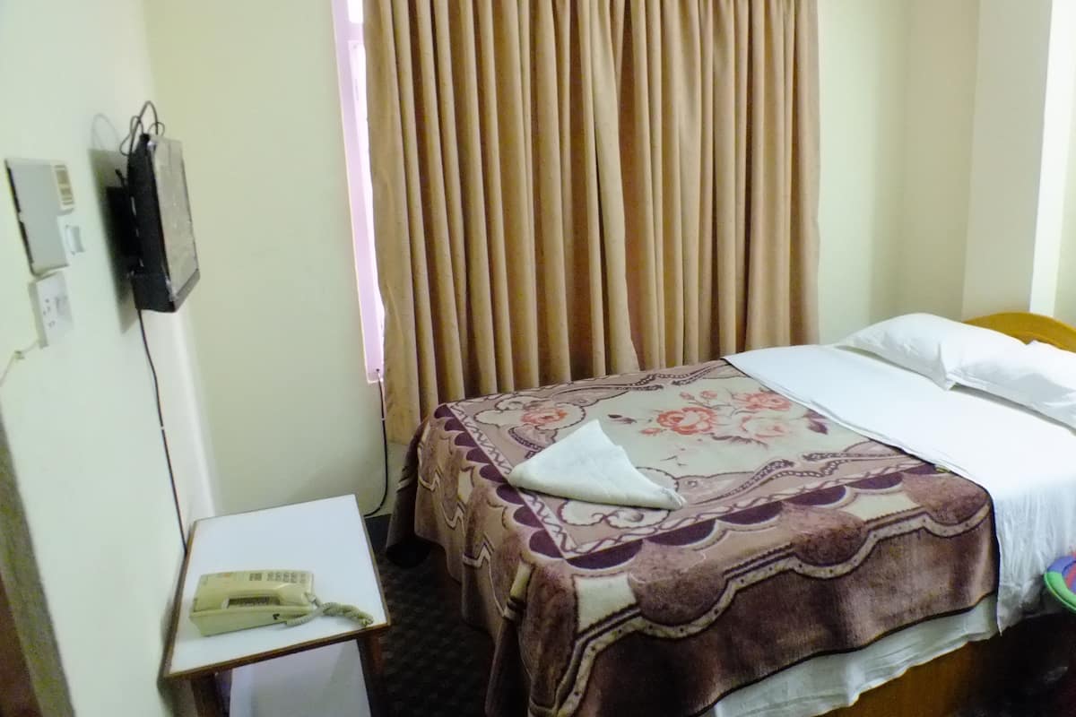 Phòng đôi Deluxe, không hút thuốc | Bộ đồ giường kháng dị ứng, két bảo mật tại phòng, phòng cách âm